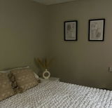 L. review photo