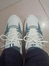 J. review photo