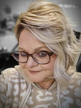 Kerstin review photo