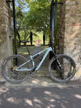 Colin May review photo