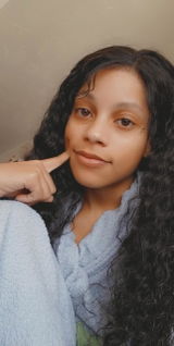 Mariah w. review photo