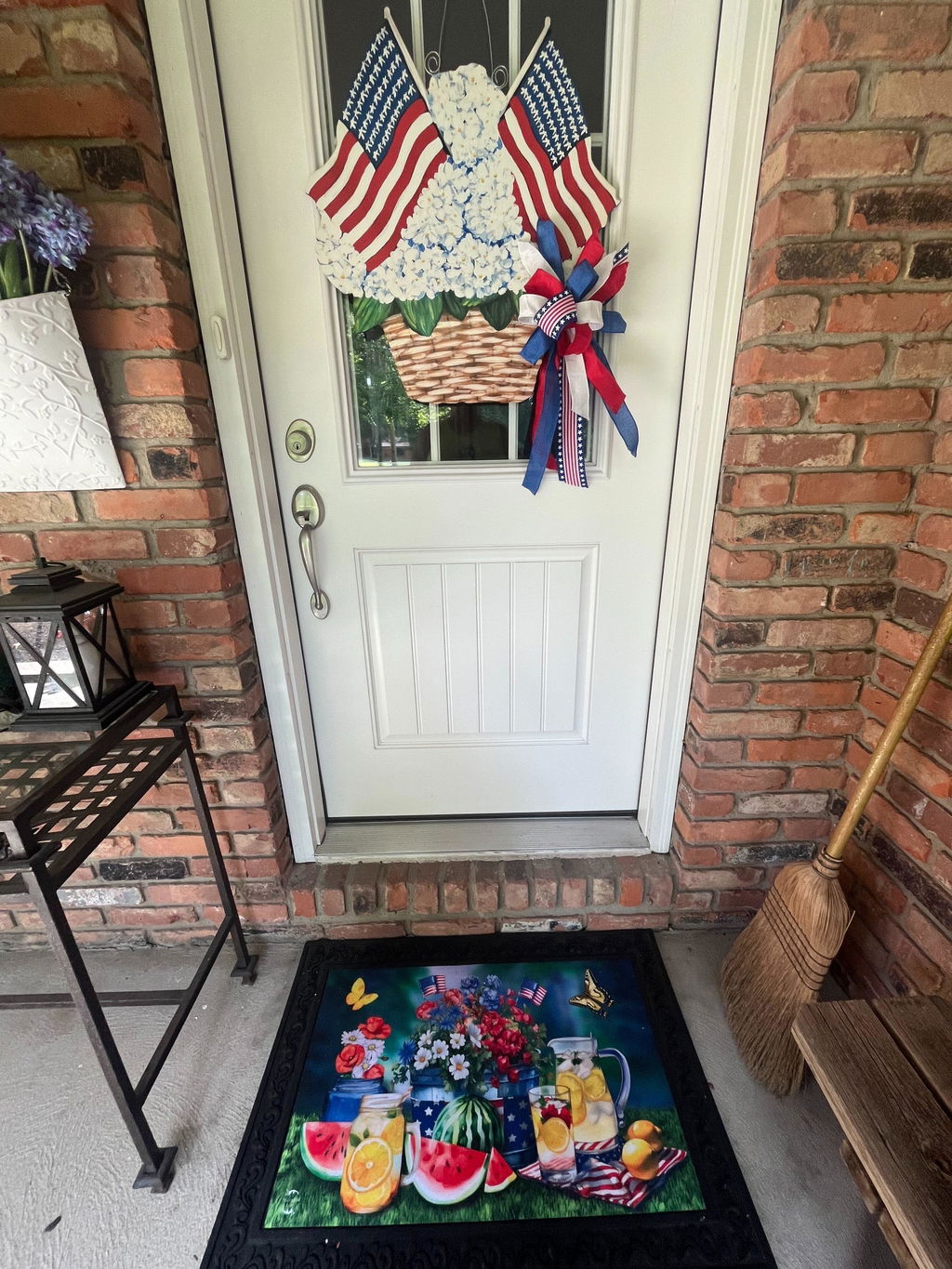 Patriotic Basket of Hydrangeas - Door Hanger (UV Printed Only)