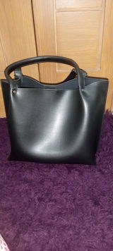 Saira review photo