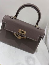 Hajar S. review photo