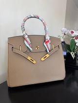 Narjis A. review photo