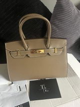 Lisa review photo