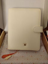 M. review photo