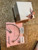 Alondra review photo