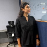 Nikita Thavrani review photo