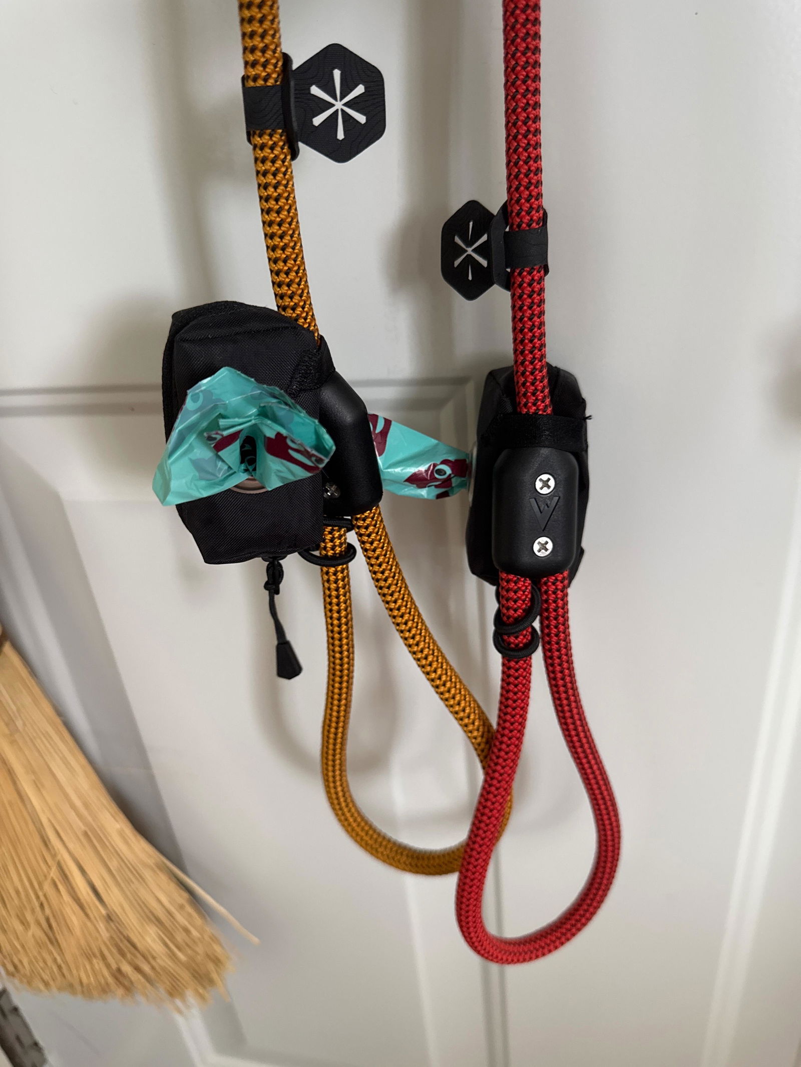 Lifetime Pouch - Dyneema – Atlas Pet Company