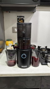 JJ review photo