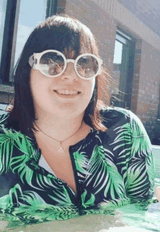 Caroline review photo