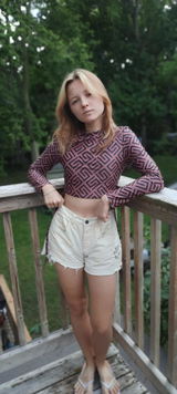 LaraLawrence review photo