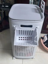 Tom review photo