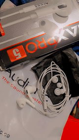 Earphones review photo