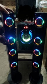 Speaker review photo