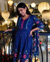 Sushmita Kar review photo