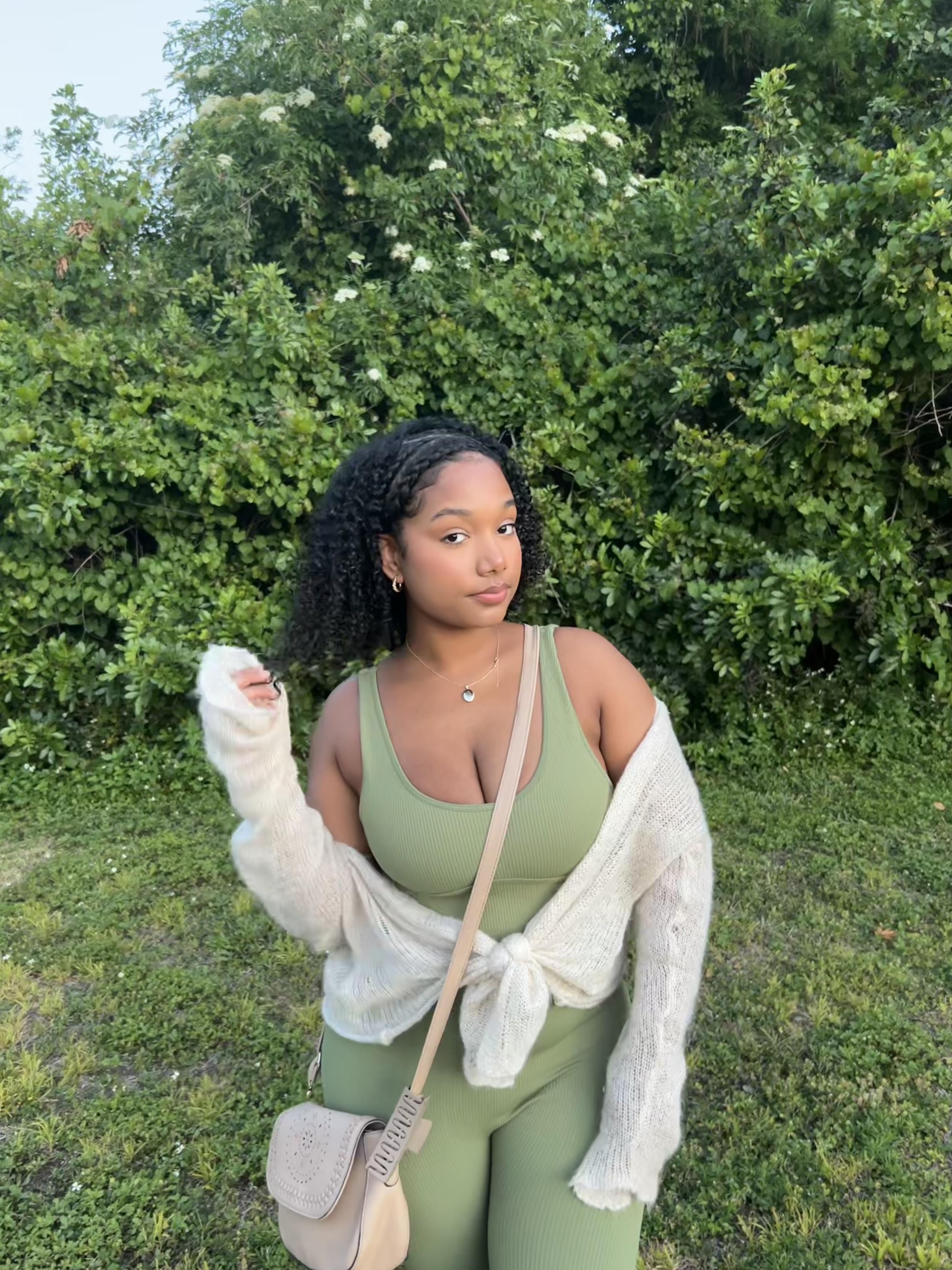 jada review photo
