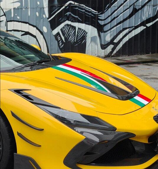 Ferrari F8 Tributo – Carbon Fiber Hood Vent