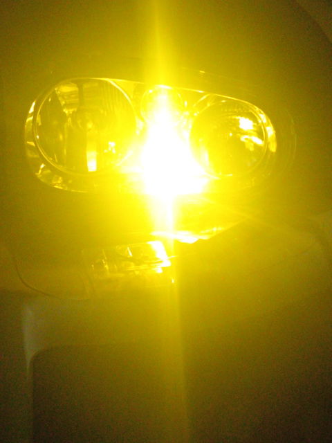 AUXITO H3 LED Fog Light Bulbs with 8 CSP chips 3000K Amber Yellow