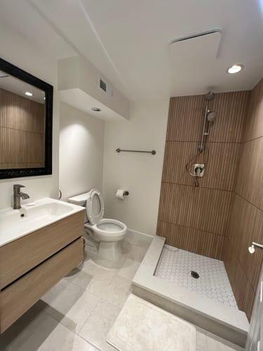40 Inch Light Oak Veneto Floating Bathroom Vanity with Countertop