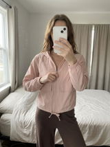 Aubrey Knox review photo