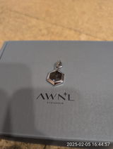 W.M. review photo