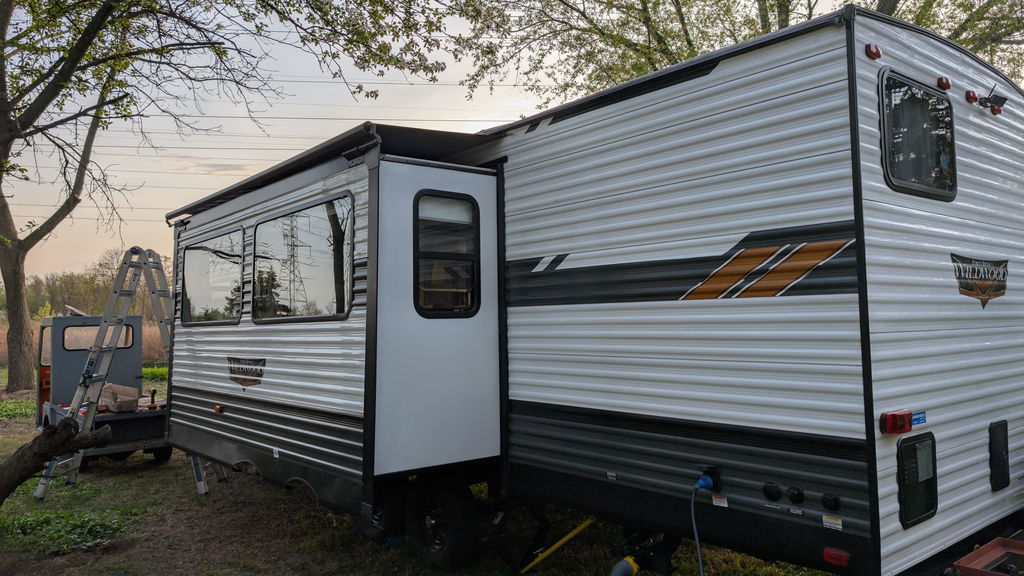 AWNLUX RV Slide Topper Awning - Black & White