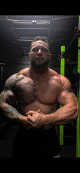 aaron bell review photo