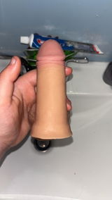 M. review photo