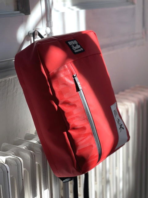 AKIRA – Mochila urbana para Portátil hasta 15 Y 16 pulgadas Impermeable y Antirrobo ROJA