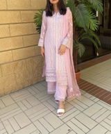 Mahnoor Qureshi review photo