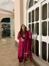 ayesha khan review photo