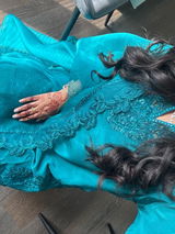 Zainab review photo
