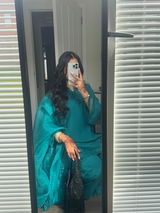 Zainab review photo