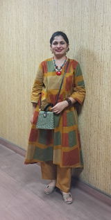 Nidhi review photo
