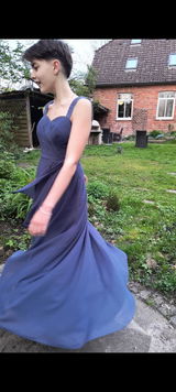 Sybille Hake review photo