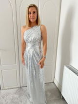 Evelyn review photo