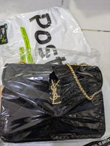 Javeriaa review photo