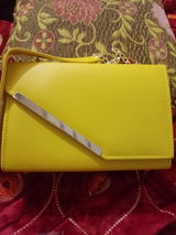 Uzma Abbas review photo