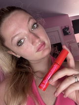 Caitlin Tizzone review photo