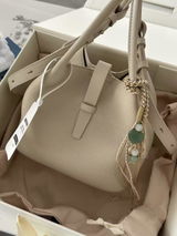 ava.mitchellx review photo