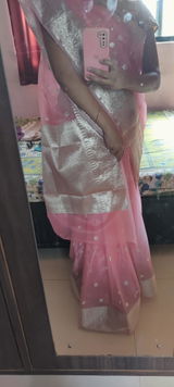 Shraddha Ghosalkar review photo
