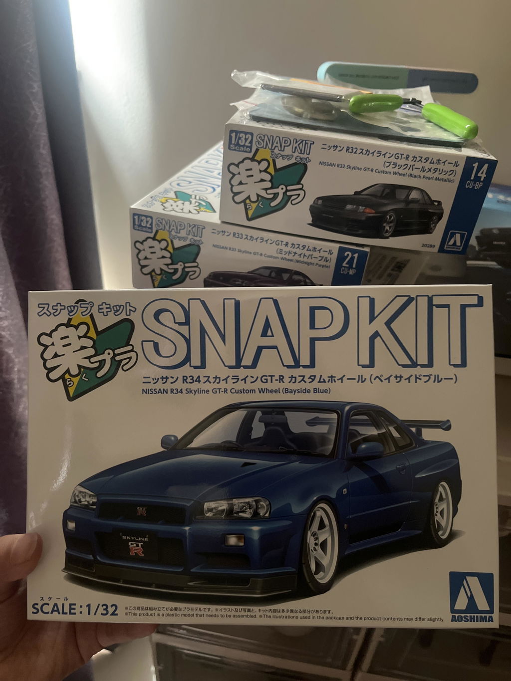 Aoshima 1/32 RakuPla Snap Kit No.12CU-BB Nissan R34 Skyline GT-R Custom Wheels (Bayside Blue)