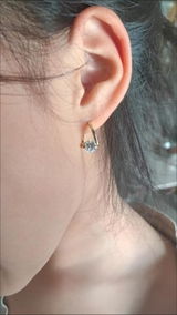 C. review photo