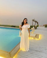 Zeinab review photo