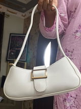 Esha review photo