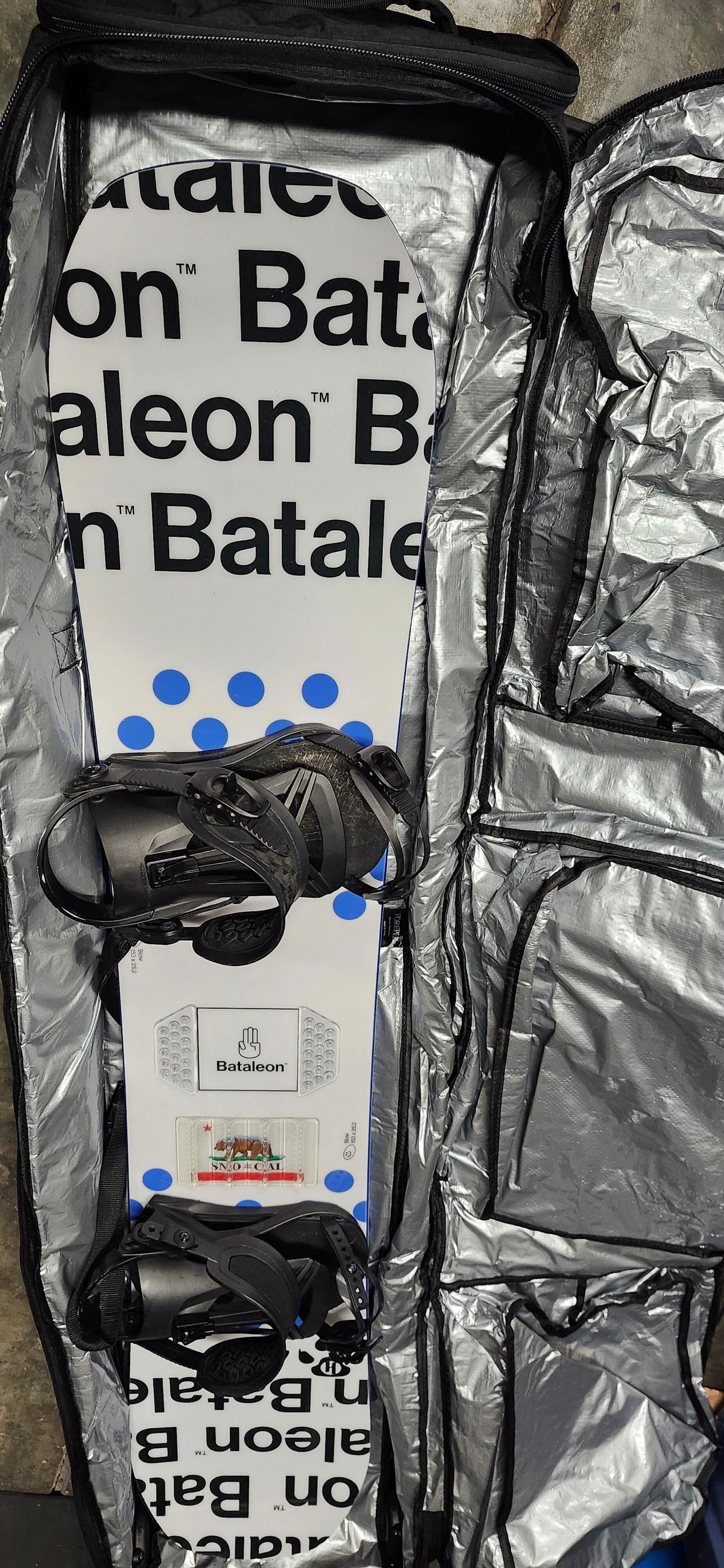 Blow 2025 | Bataleon Snowboards™ – Bataleon US