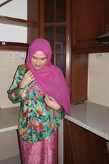 athirah h. review photo