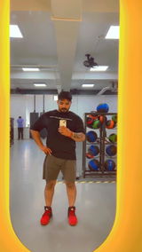 Amit Yadav review photo